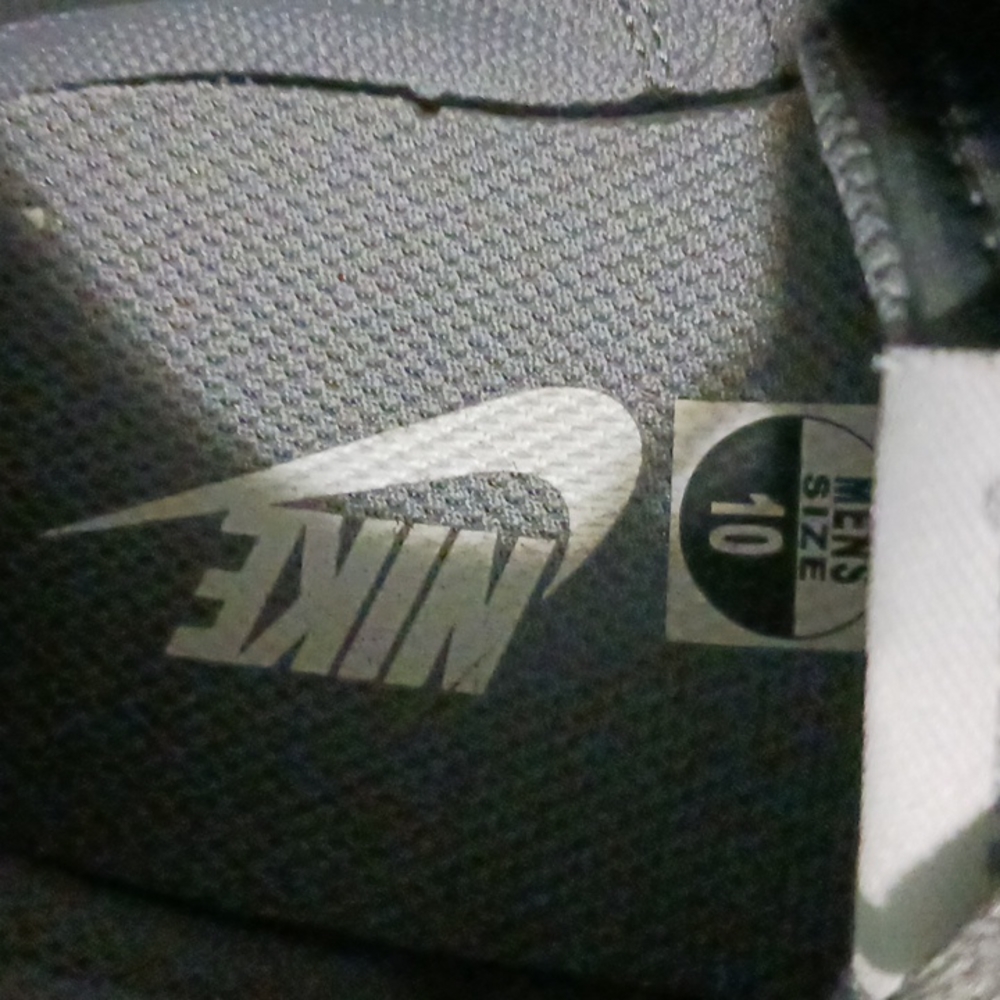 Shoes - Picture 5 of 5